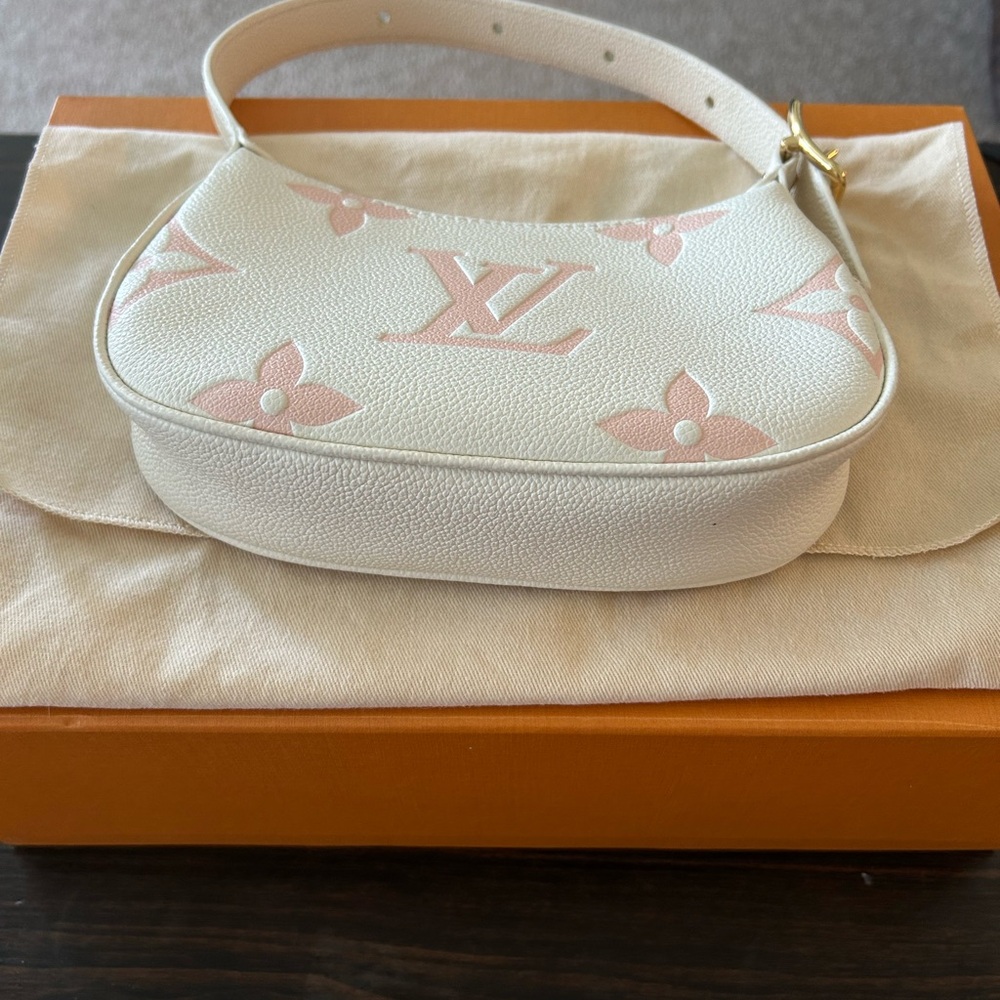 Louis Vuitton Mini Moon Shoulder Bag White/Pink - Picture 5 of 8